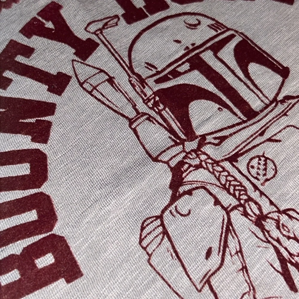 Gap Star Wars Mandolorian Bounty Hunter Kids T-Shirt M